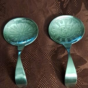 2 Piece Set Norpro 18/10 Stainless Steel Tea Bag Resting Spoons Engraved Pattern